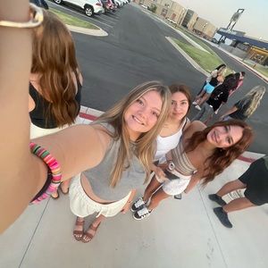 Meet your Posher, Riley